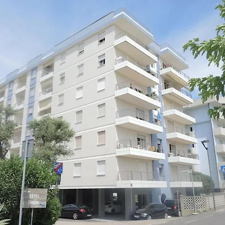 Lägenhet Flat With Side Sea View Just Steps From The *