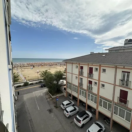 Lägenhet Flat With Side Sea View Just Steps From The Bibione