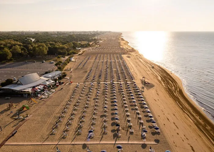 Flat With Side Sea View Just Steps From The Lägenhet Bibione