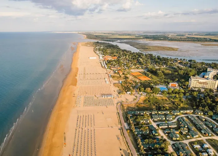 Flat With Side Sea View Just Steps From The * Bibione