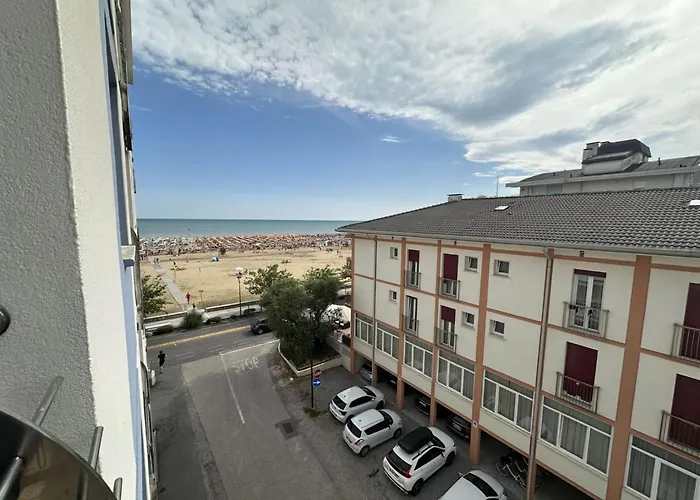 Lägenhet Flat With Side Sea View Just Steps From The Bibione