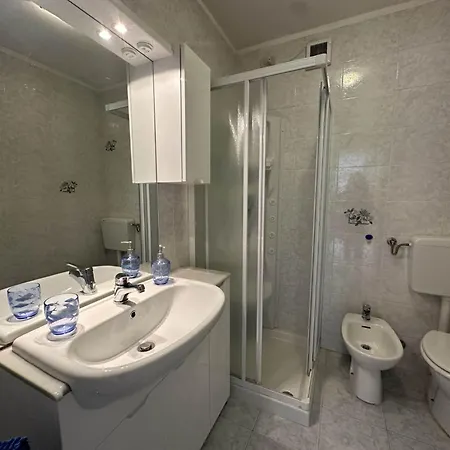 Flat With Side Sea View Just Steps From The * ביביונה